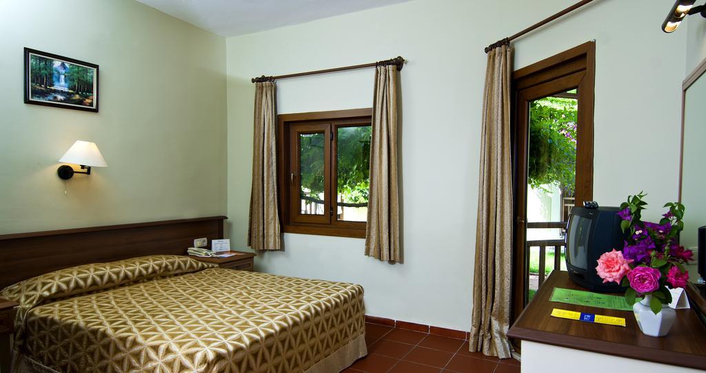 Belinda Beach Club Evrenseki Habitación foto